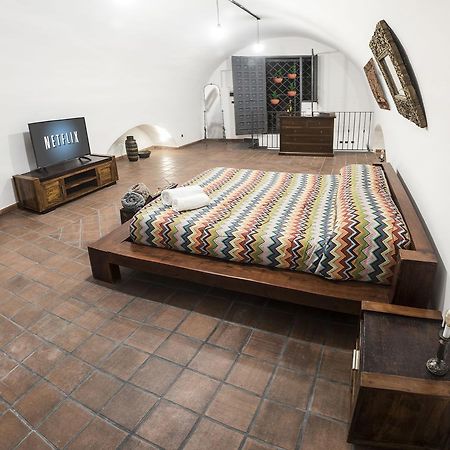 The Rock Apartment Наполи Екстериор снимка