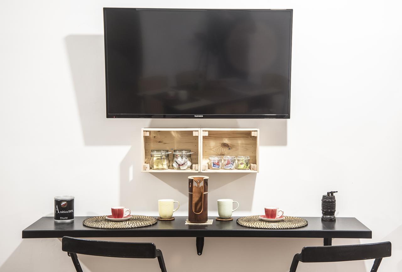 The Rock Apartment Наполи Екстериор снимка